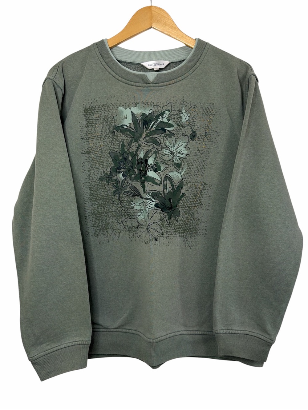 Northern Reflections Sage Green Floral Graphic Crewneck XL